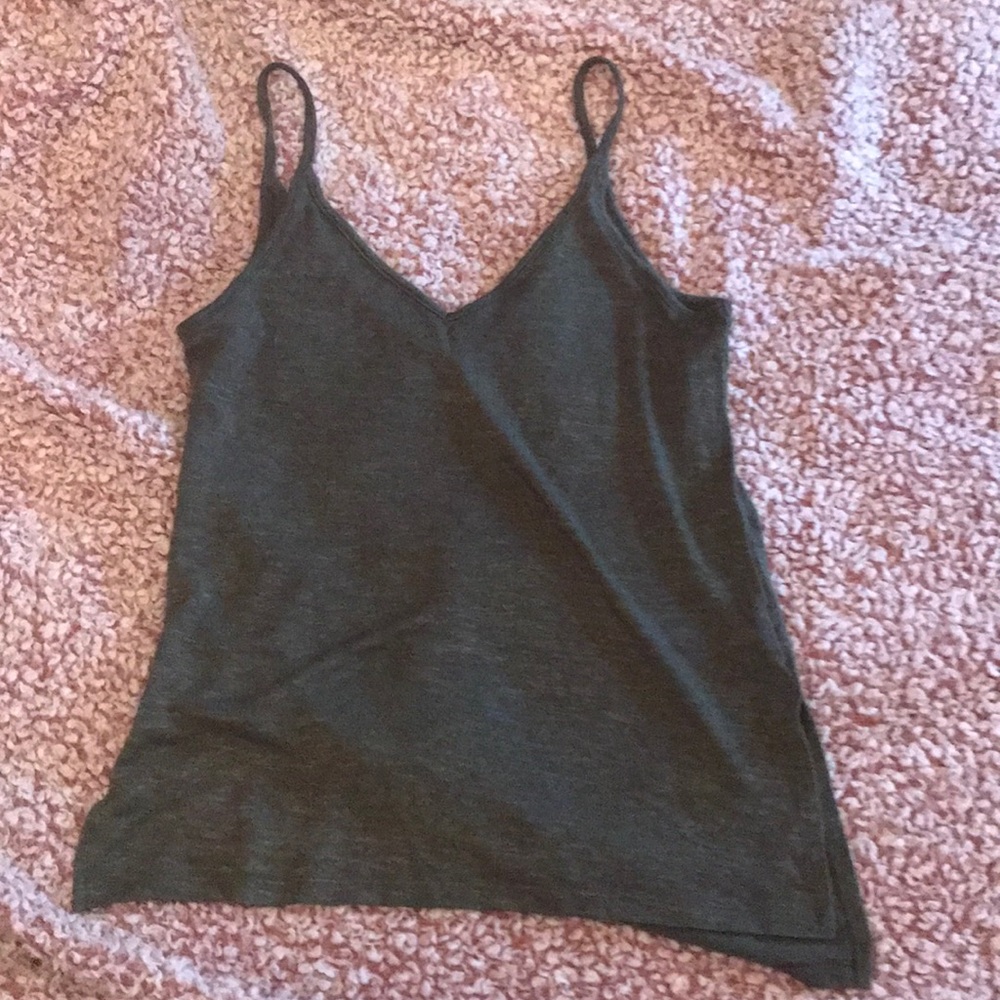 cute green tank top :)